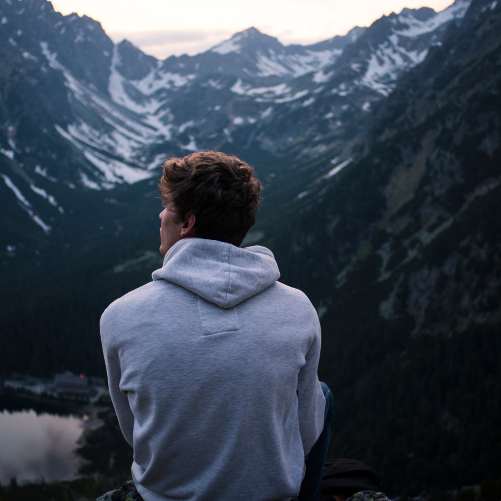 Debunking the Myth: Investing is a Solitary Venture